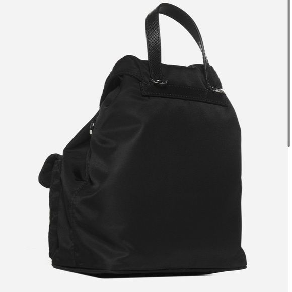 !!!!SOLD!!!!PRADA
Re-nylon mini backpack - Picture 4 of 11
